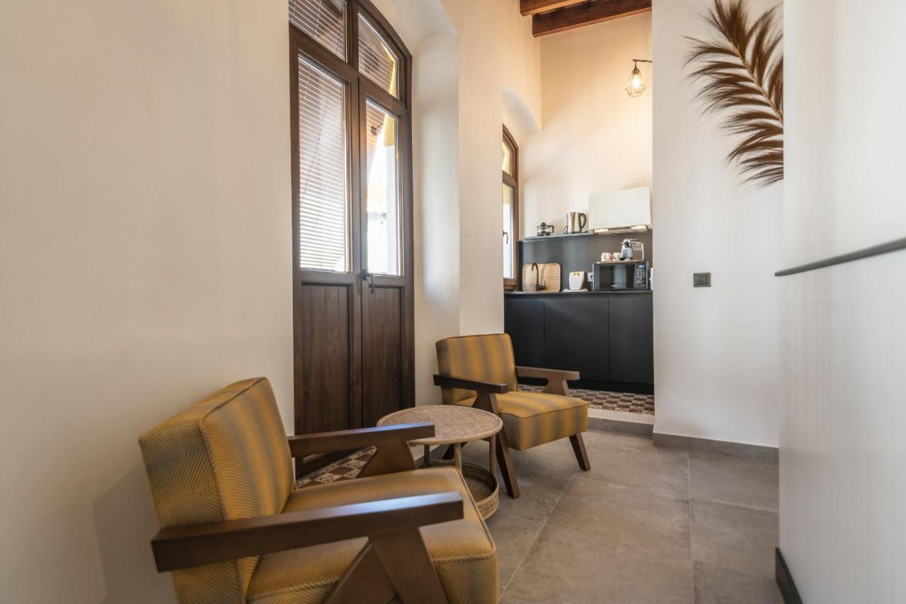 Trajano Premium Estudios By H Ayamonte Exteriör bild