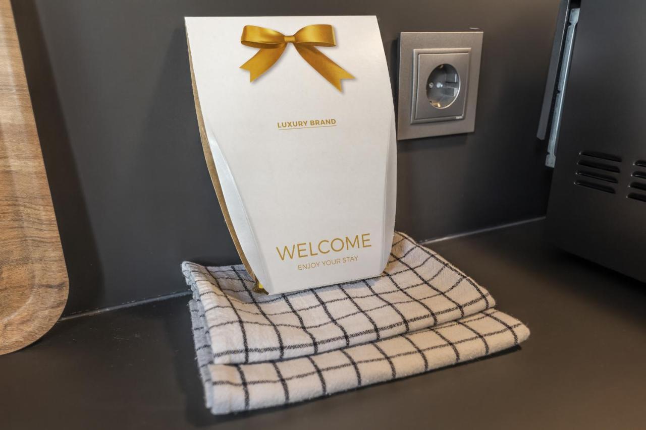 Trajano Premium Estudios By H Ayamonte Exteriör bild