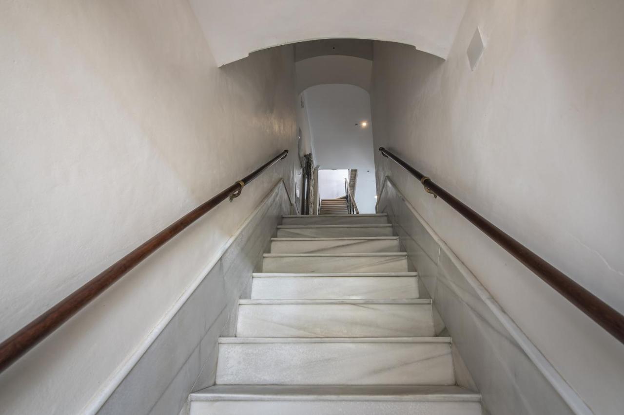 Trajano Premium Estudios By H Ayamonte Exteriör bild
