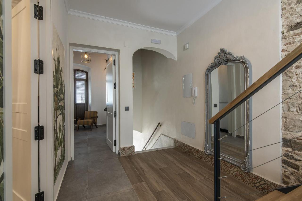 Trajano Premium Estudios By H Ayamonte Exteriör bild