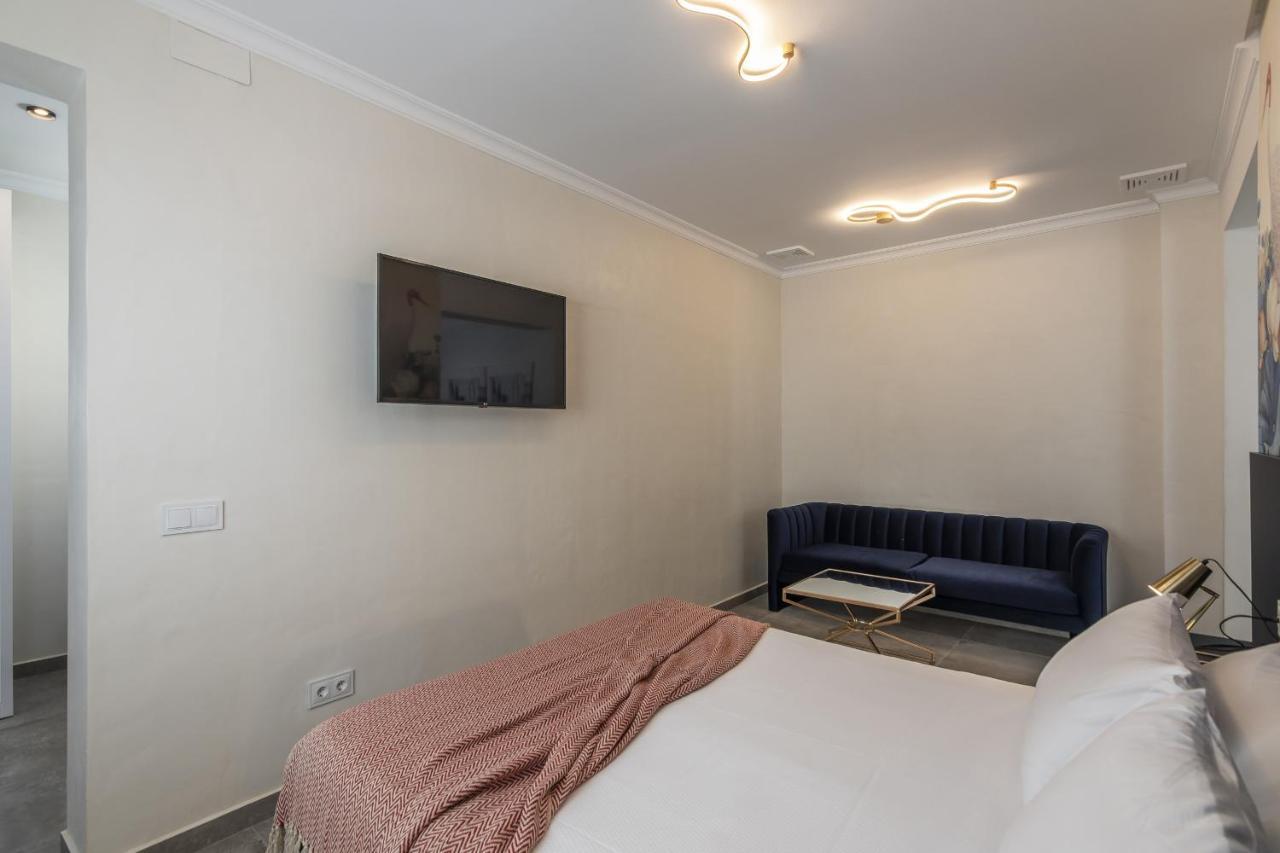 Trajano Premium Estudios By H Ayamonte Exteriör bild