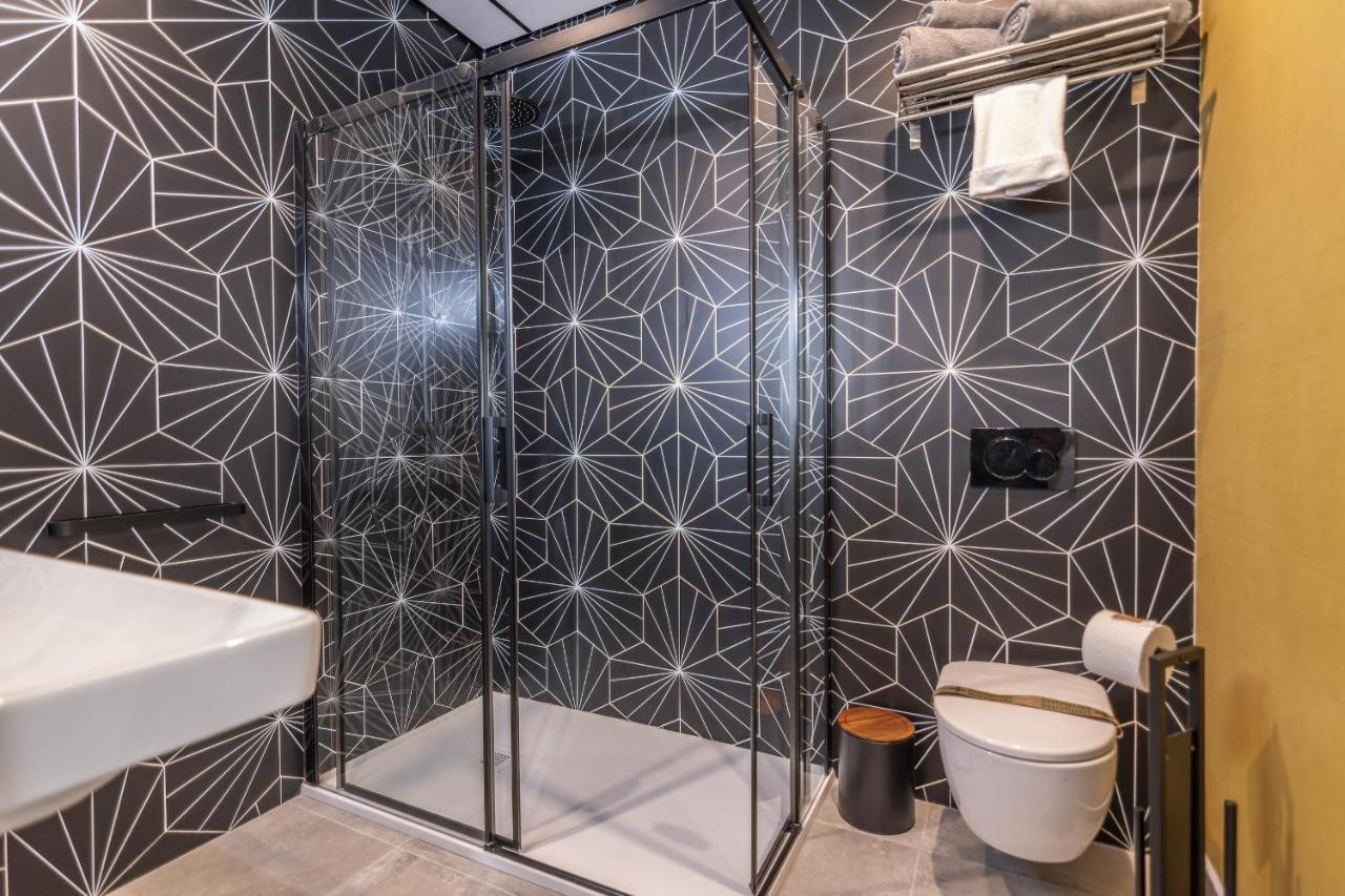 Trajano Premium Estudios By H Ayamonte Exteriör bild